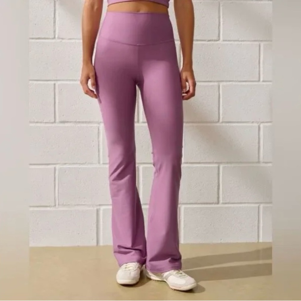 Abercrombie YPB flared Leggings and matching sports bra